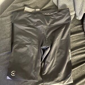 Dark gray/light gray virus leggings